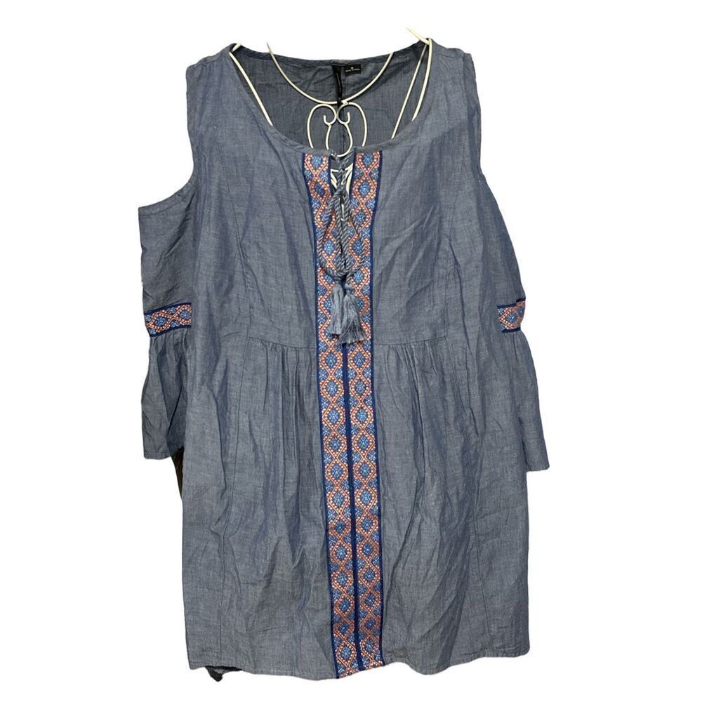 NEW WITH TAGS New Directions chambray tunic, sz Medium , colorful embroidery, co